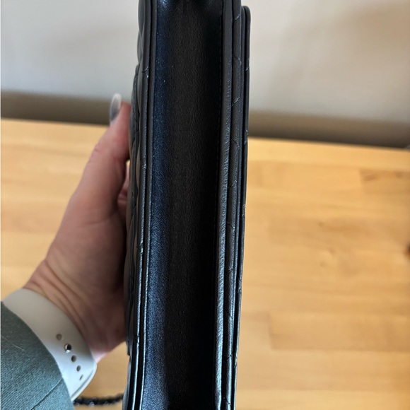Chanel So Black Wallet on Chain - Picture 6 of 7